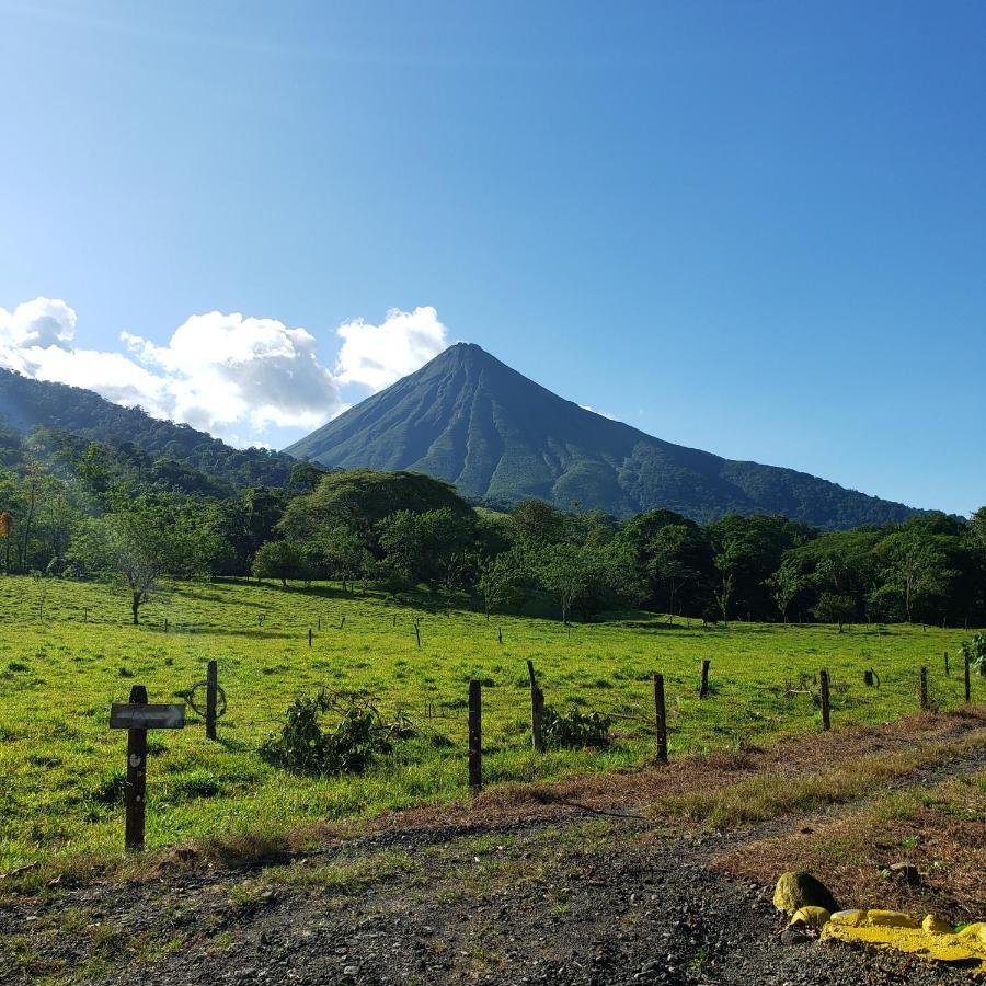 Flora Glamping De Abuela Villa La Fortuna ภายนอก รูปภาพ