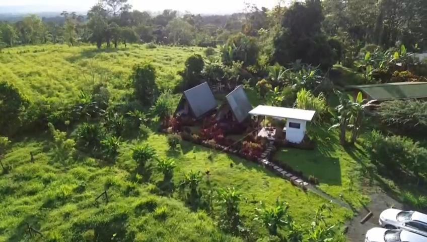 Flora Glamping De Abuela Villa La Fortuna ภายนอก รูปภาพ