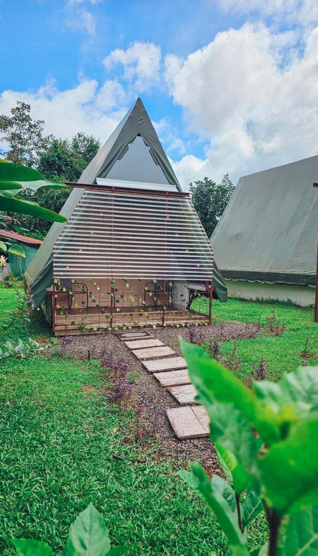 Flora Glamping De Abuela Villa La Fortuna ภายนอก รูปภาพ