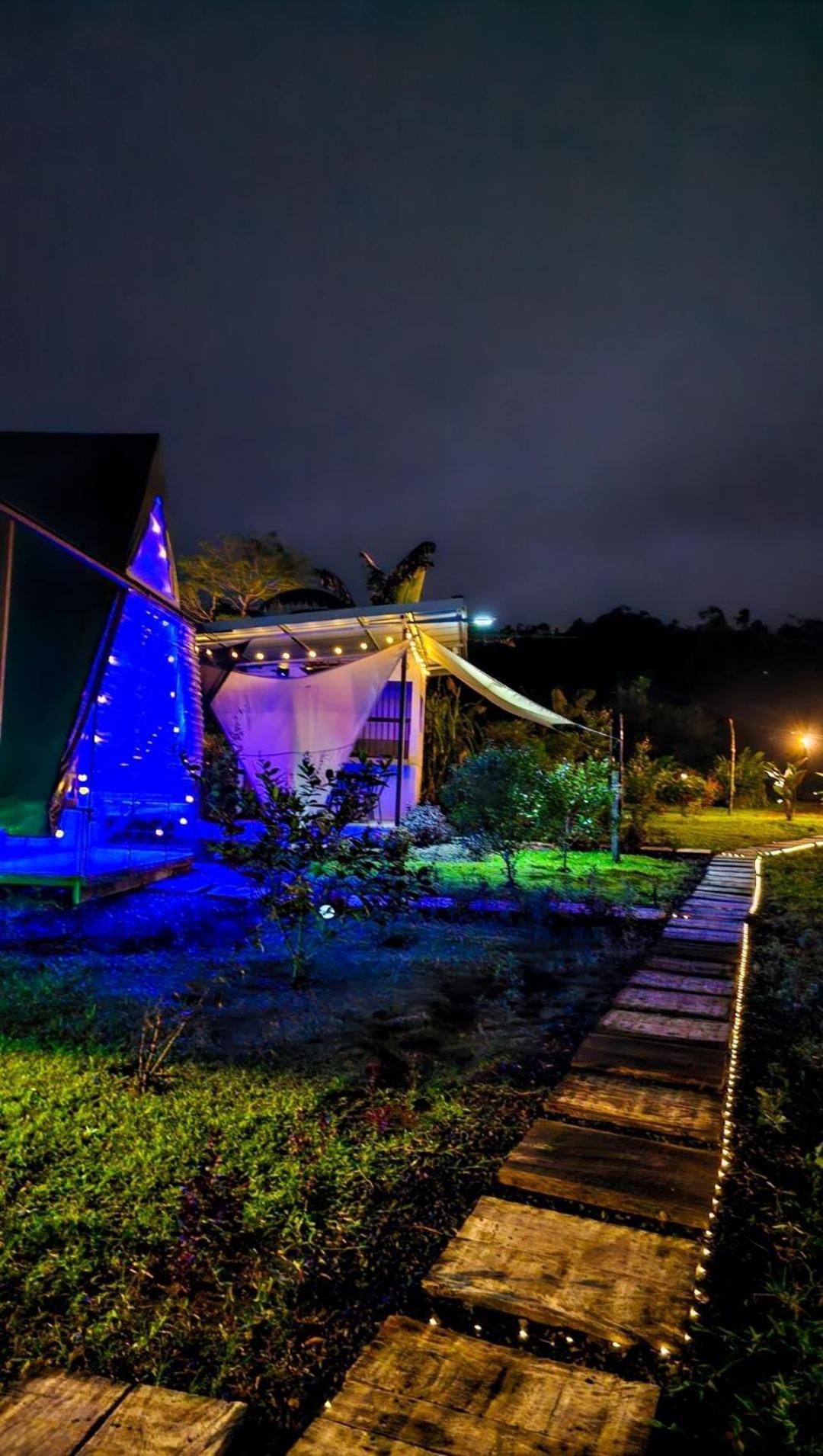 Flora Glamping De Abuela Villa La Fortuna ภายนอก รูปภาพ