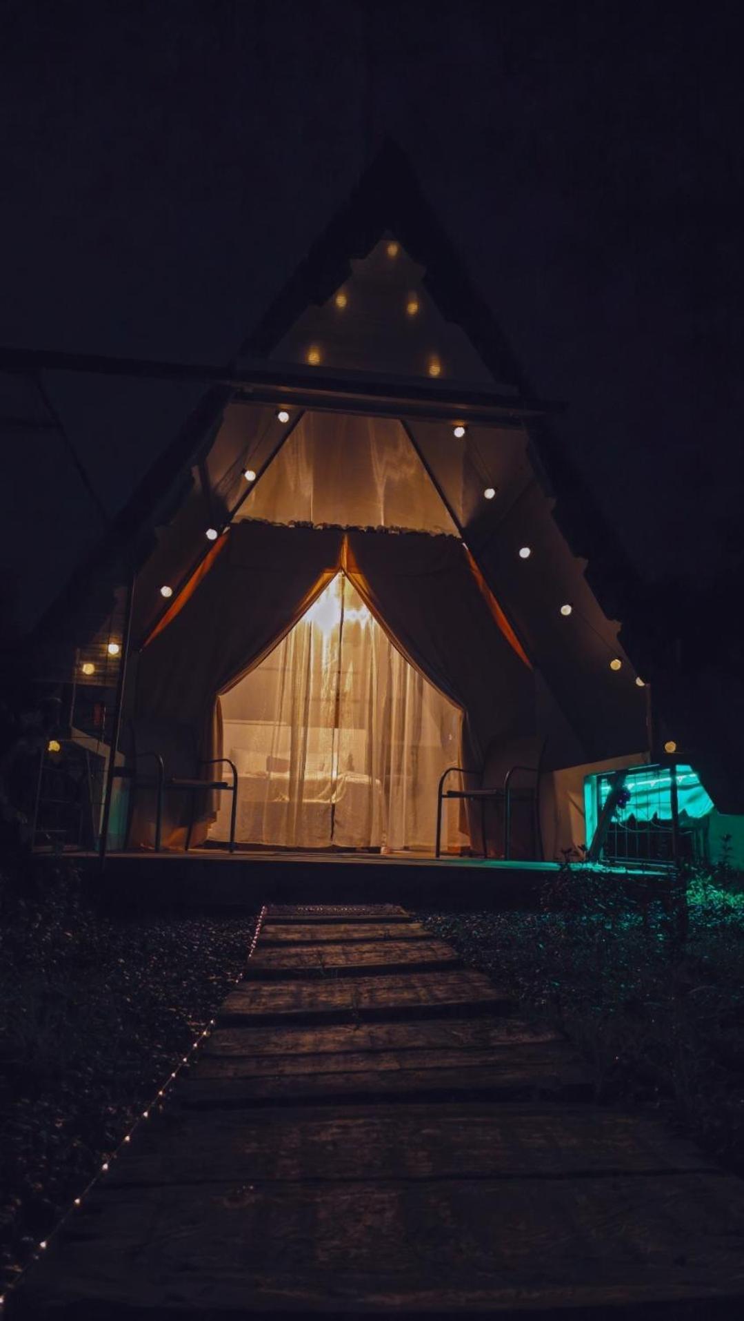 Flora Glamping De Abuela Villa La Fortuna ภายนอก รูปภาพ