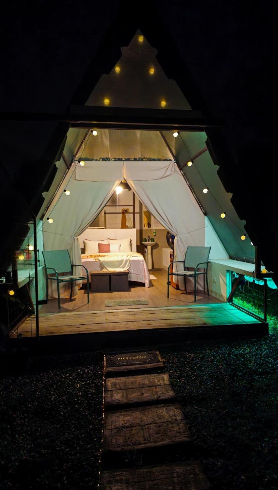 Flora Glamping De Abuela Villa La Fortuna ภายนอก รูปภาพ